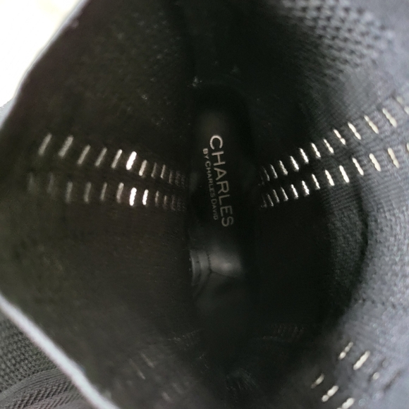 Charles David, shoes black knit booties size 8 1/2. - Picture 5 of 6